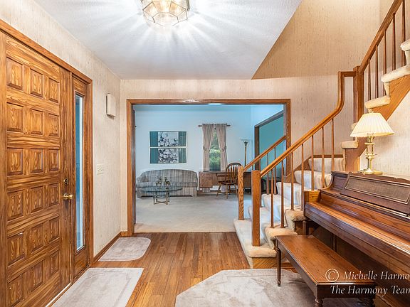 2nd image of 4584 N Camrose Ct SW