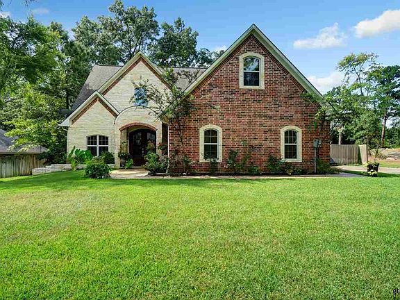 4th image of 16081 Cumberland Way