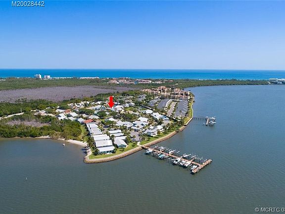 3rd image of 3266 NE Catamaran Ter