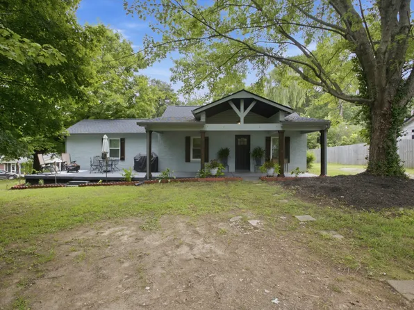 106 Martin St, Charlotte, TN 37036