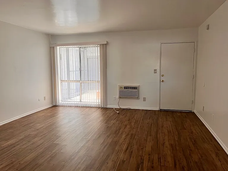 20813 Sherman Way #27 — Photo 2