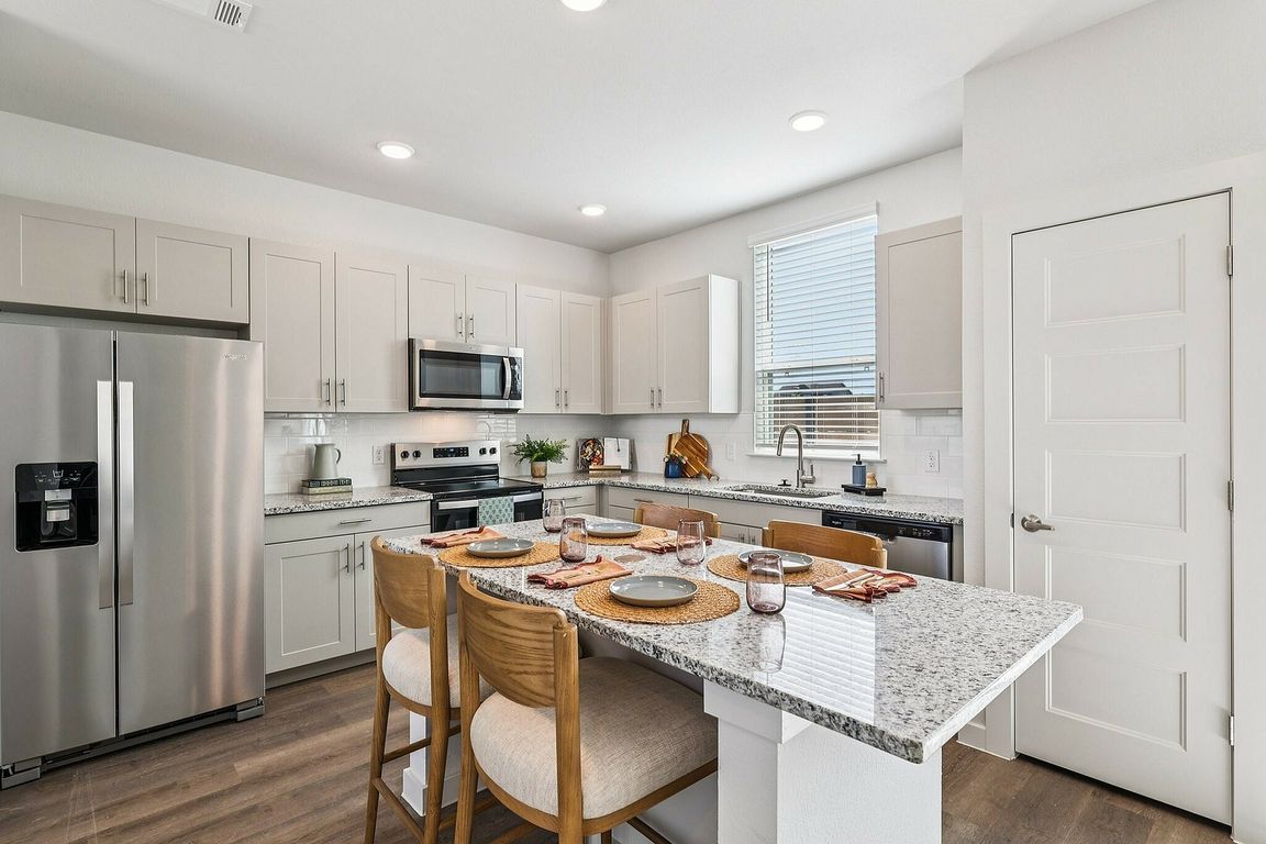 YardHomes Trailside Unit 908 Kitchen