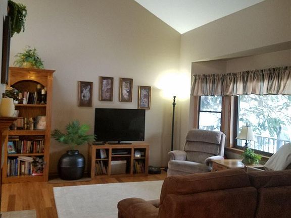4th image of 4040 S Wayside Dr