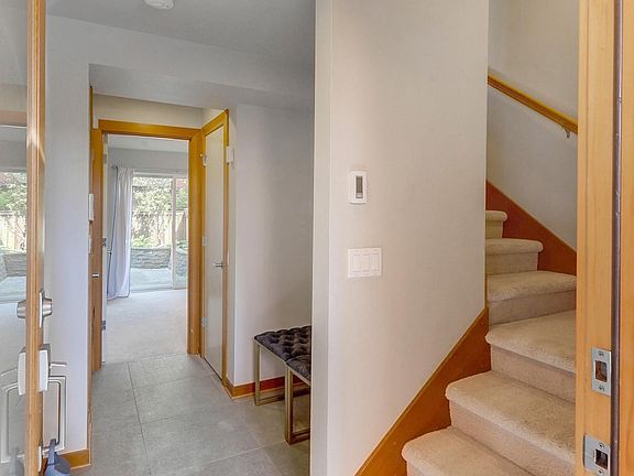 5th image of 1412 NW 67th St Unit B