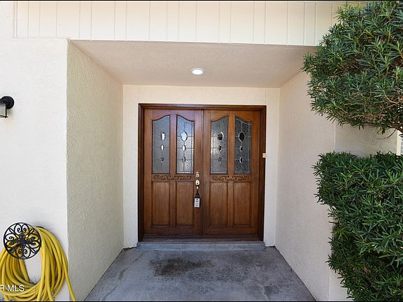 3rd image of 1004 Los Jardines Cir