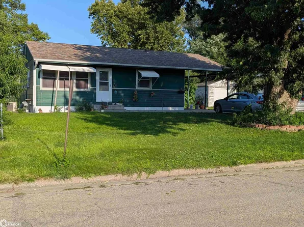 111 N 13th Ave, Marshalltown, IA 50158