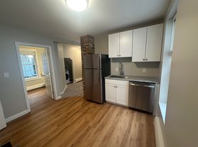 36 Belknap St, Dover, NH