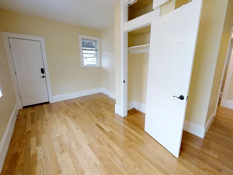 50 Lowell St #2L — Photo 4