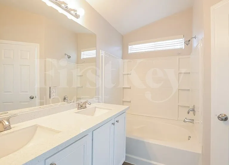 6417 Strongbow Dr — Photo 7