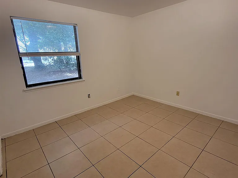 5392 Dawn Ct — Photo 12