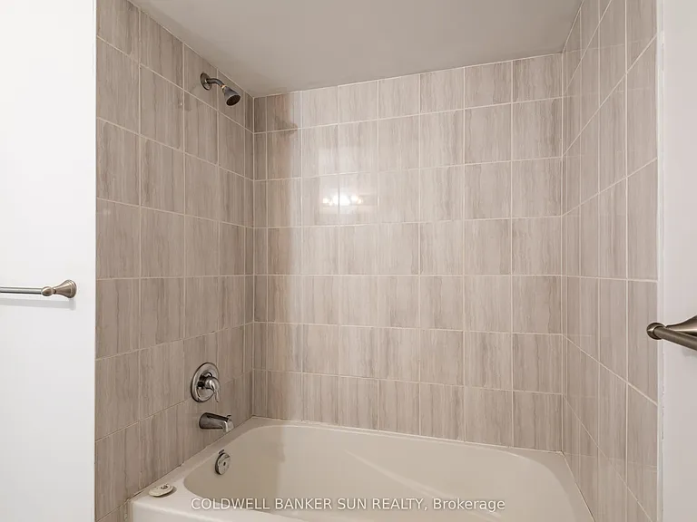 59 Todd Cres — Photo 28