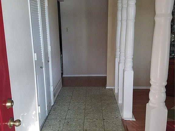 3rd image of 825 Opal St