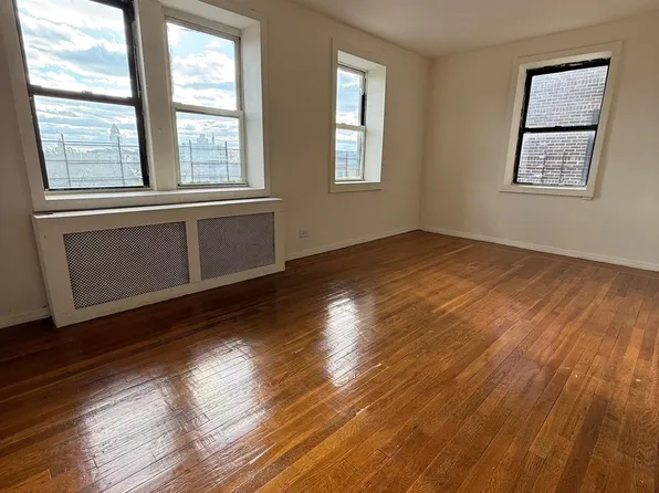 (undisclosed Address), Yonkers, NY 10701