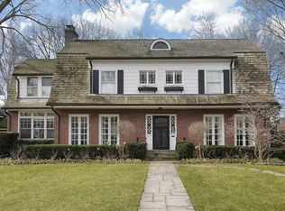 234 Raleigh Rd, Kenilworth, IL