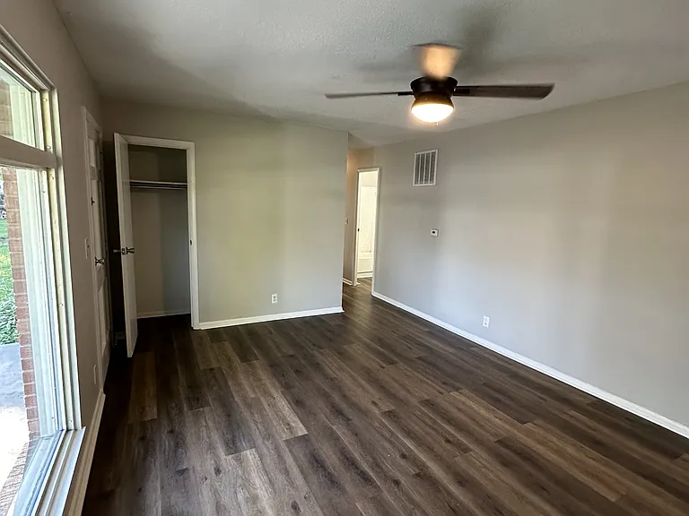 2303 Bramble Way — Photo 3