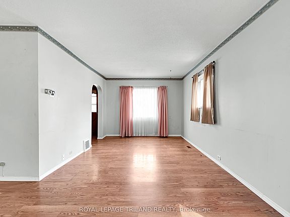 4th image of 15 Antrim St