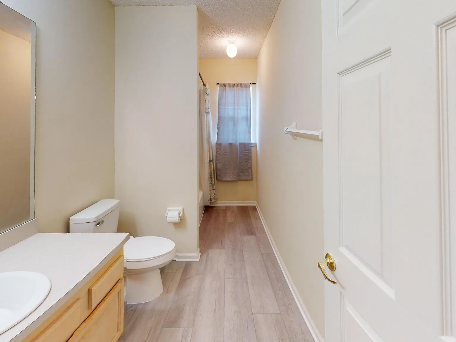3 bed, 1805 sqft, $2,175 — Photo 3