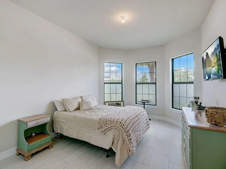 9234 Balsamo Dr — Photo 31