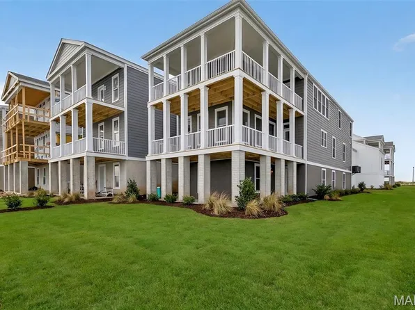 210 Marais Temps Clair Way, Saint Charles, MO 63301
