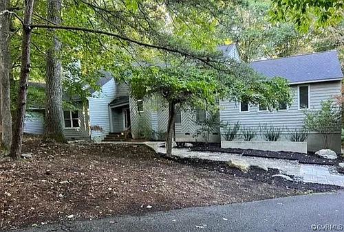 3040 Middlewood Rd Photo 1