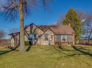 30468 Ingham Ln, Godfrey, IL 62035