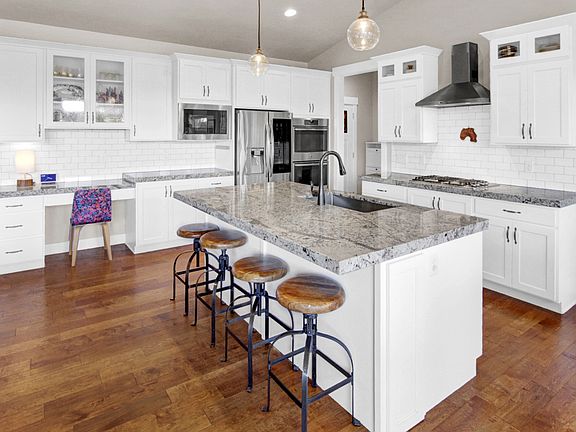 2nd image of 4144 W Foxview Dr #U