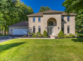121 Rosebud Trl, Webster, NY 14580