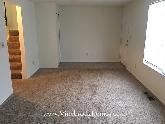 3rd image of 8073 Mount Aetna St