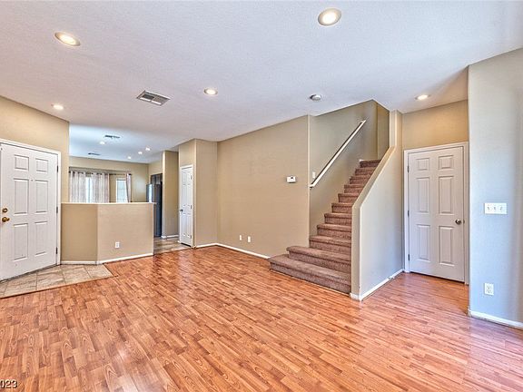 3rd image of 6396 Walden Pond Ct
