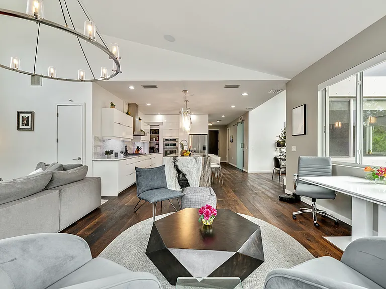 9100 San Martin Blvd NE — Photo 9