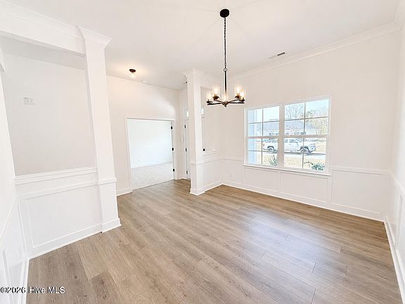 5th image of 1068 Wood Creek Road NE