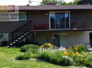 959 E Crestwood Rd, Kaysville, UT 84037