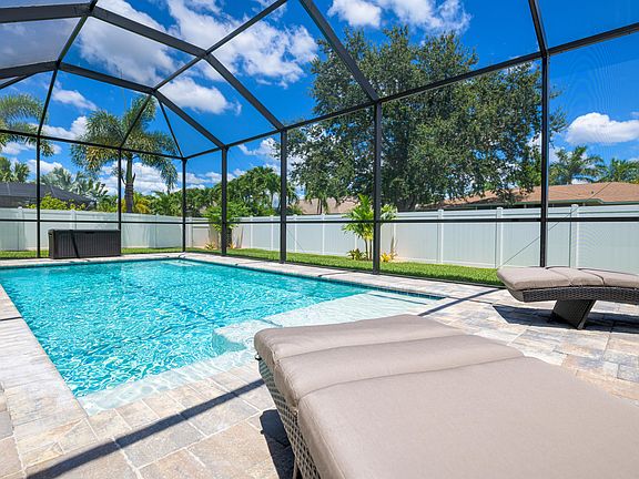 5th image of 4823 Agualinda Blvd