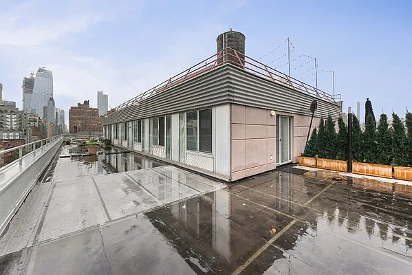 Rented by Hakimian Management | media 38