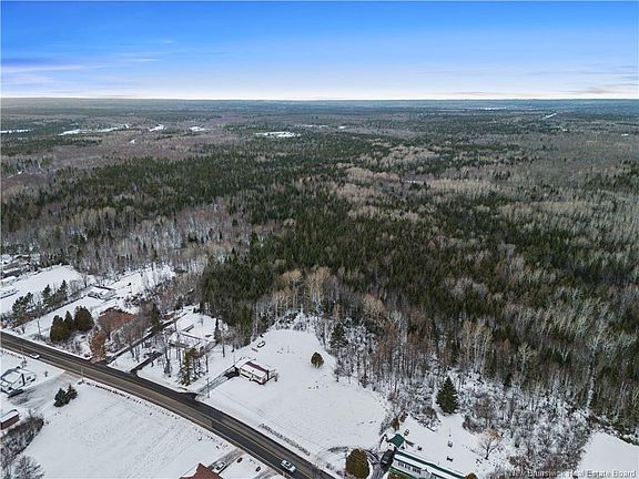 5th image of 108 Pleasant Dr