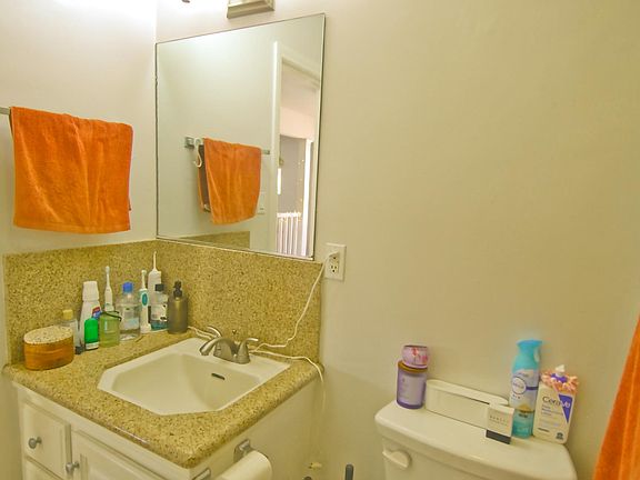 2nd image of 1446 Manhattan Beach Blvd #D