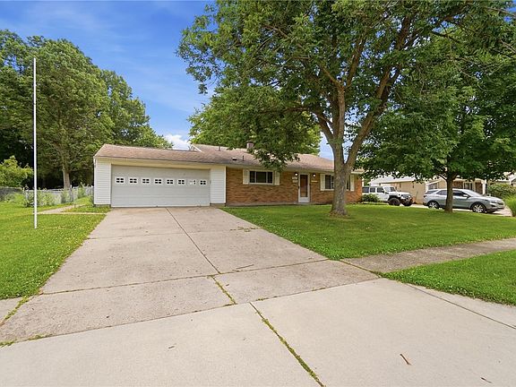 3rd image of 3640 Tiffany Dr