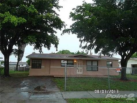 5th image of 2831 NW 23rd St