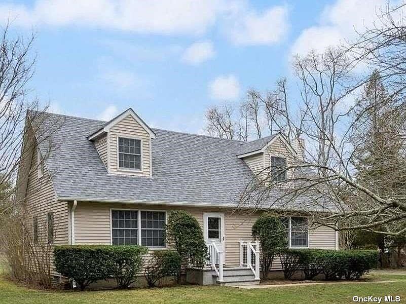 239 Main Road, Riverhead, NY 11901 Zillow