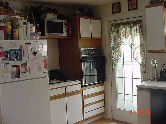 Kitchen has been remodeled