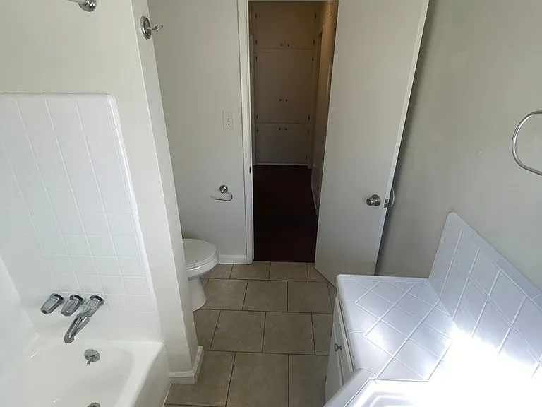 2090 Magnolia Ave — Photo 17