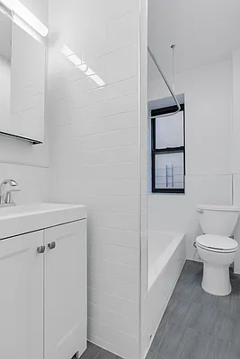 Rented by Cooper & Cooper Real Estate | media 16