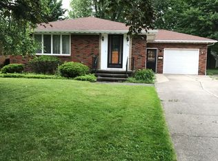 86 Pacific Ave, Lackawanna, NY 14218