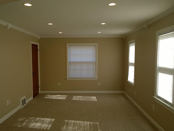 4th image of 2054 13th St #2