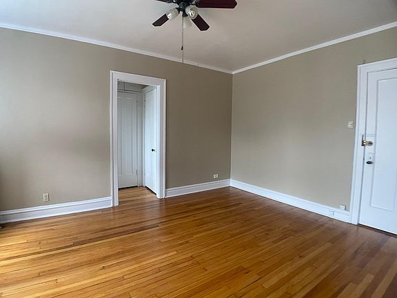 3rd image of 5021 N Damen Ave #21