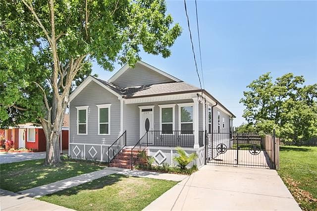 1st image of 209 W Saint Avide St