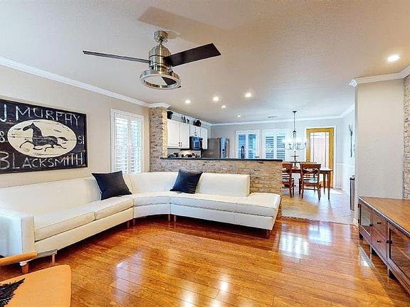 2nd image of 202 Dartmouth Dr