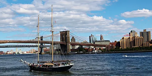 Rented by R New York