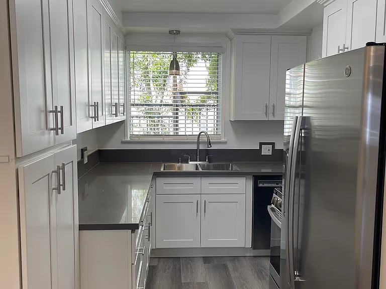 1945 Palmerston Pl — Photo 3