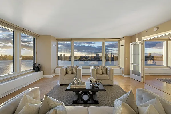 Rented by Nest Seekers International | media 35